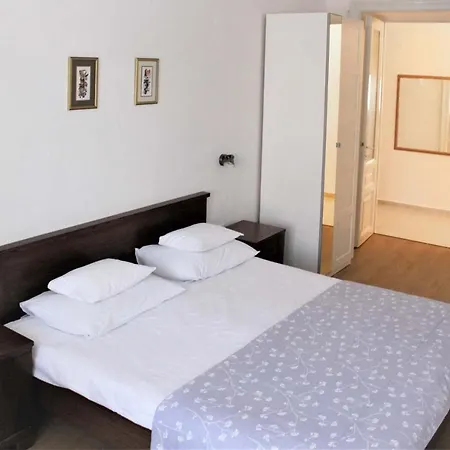 Apartment Guver Palace Rijeka